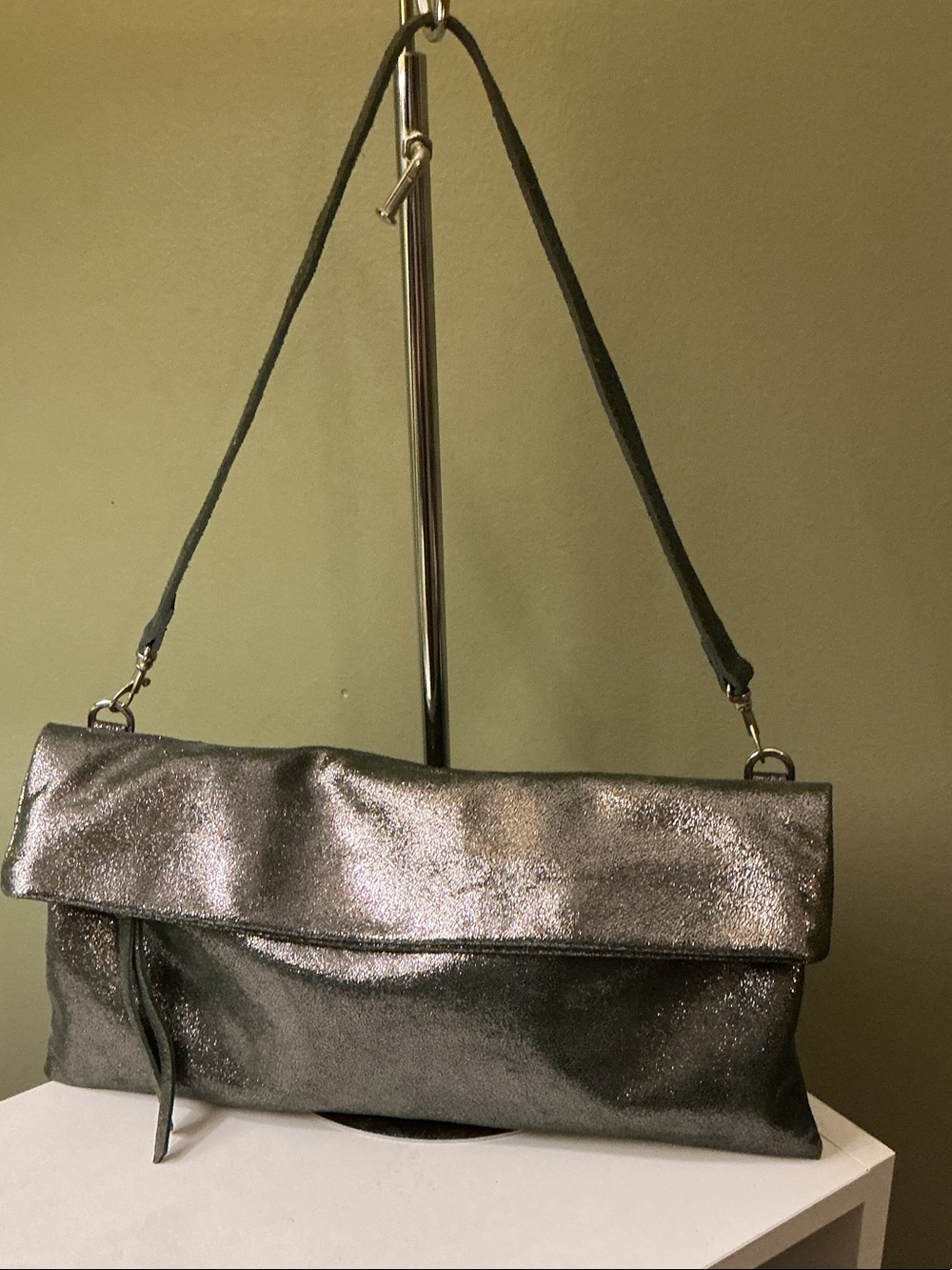 Gianni Chiarini Metallic Green Leather Foldover Shoulder Bag Wristlet Clutch